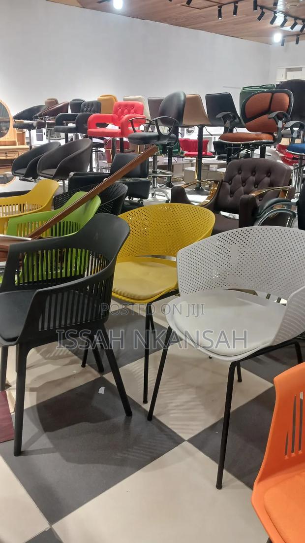 Garden Chairs · Photo 3