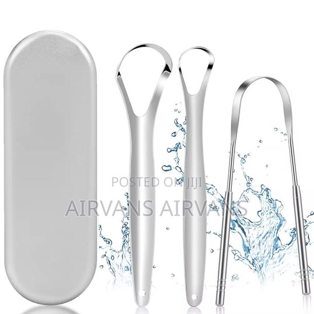 Stainless Steel Tongue Scraper · Photo 3