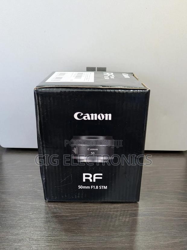 Canon Rf 50mm F/1.8 STM Lens · Photo 1