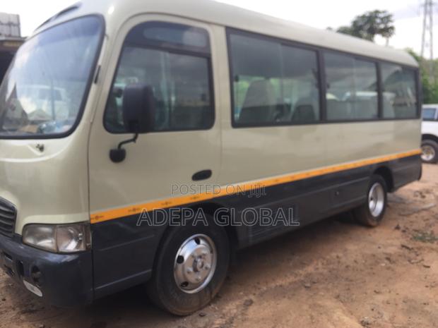 Hyundai County 2019 Grey · Photo 1