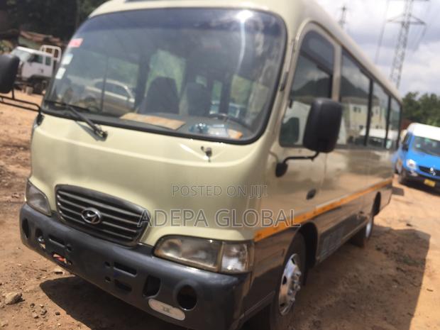 Hyundai County 2019 Grey · Photo 2