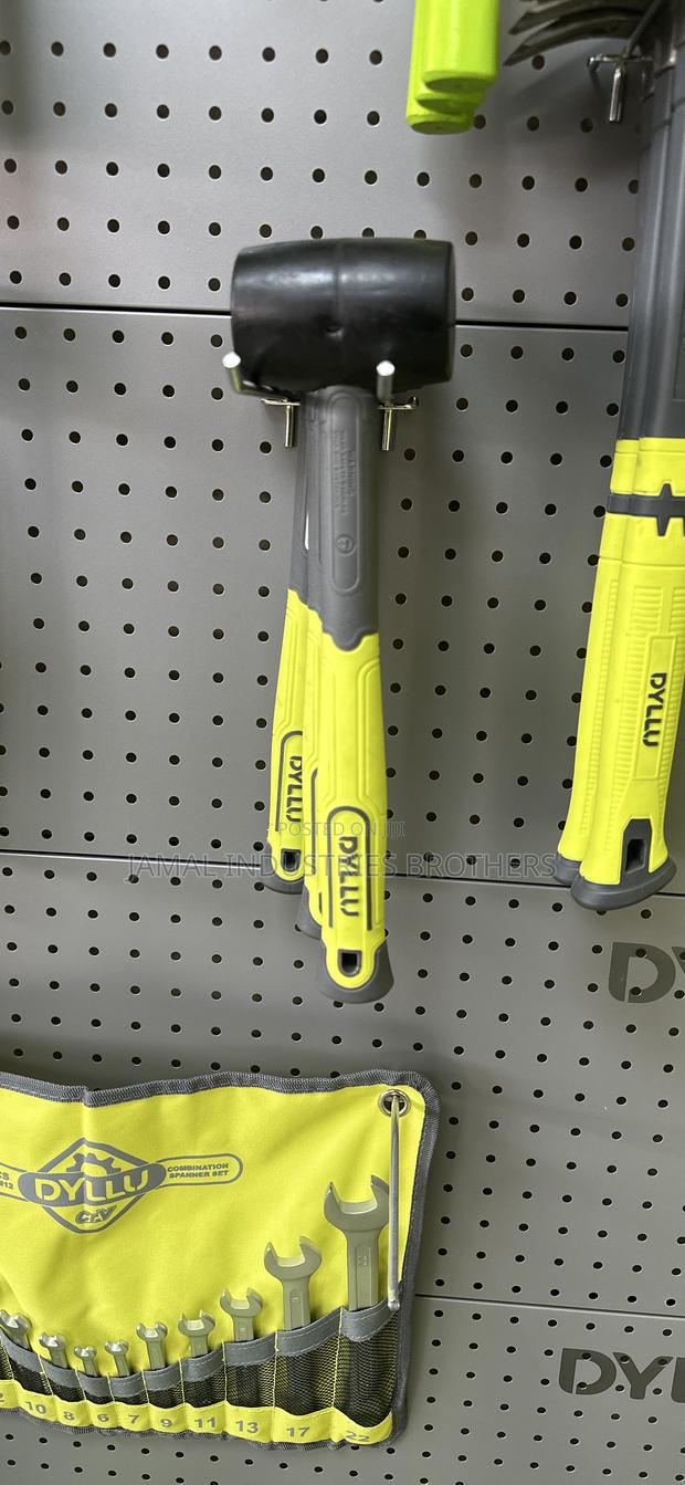 High Quality Hammer · Photo 3