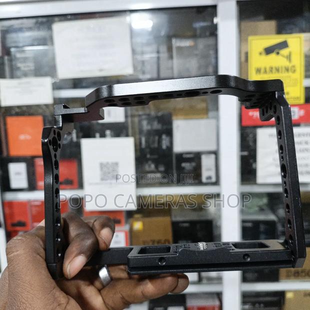 Canon Eos R Body Cage · Photo 2