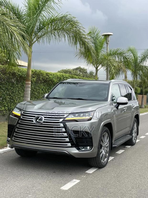 Lexus LX 600 2023 Gray · Photo 5