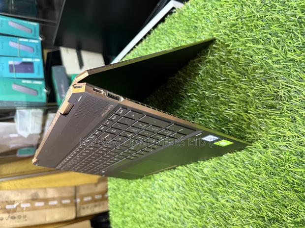 Laptop HP Spectre X360 15t 16GB Intel Core I7 SSD 512GB · Photo 3