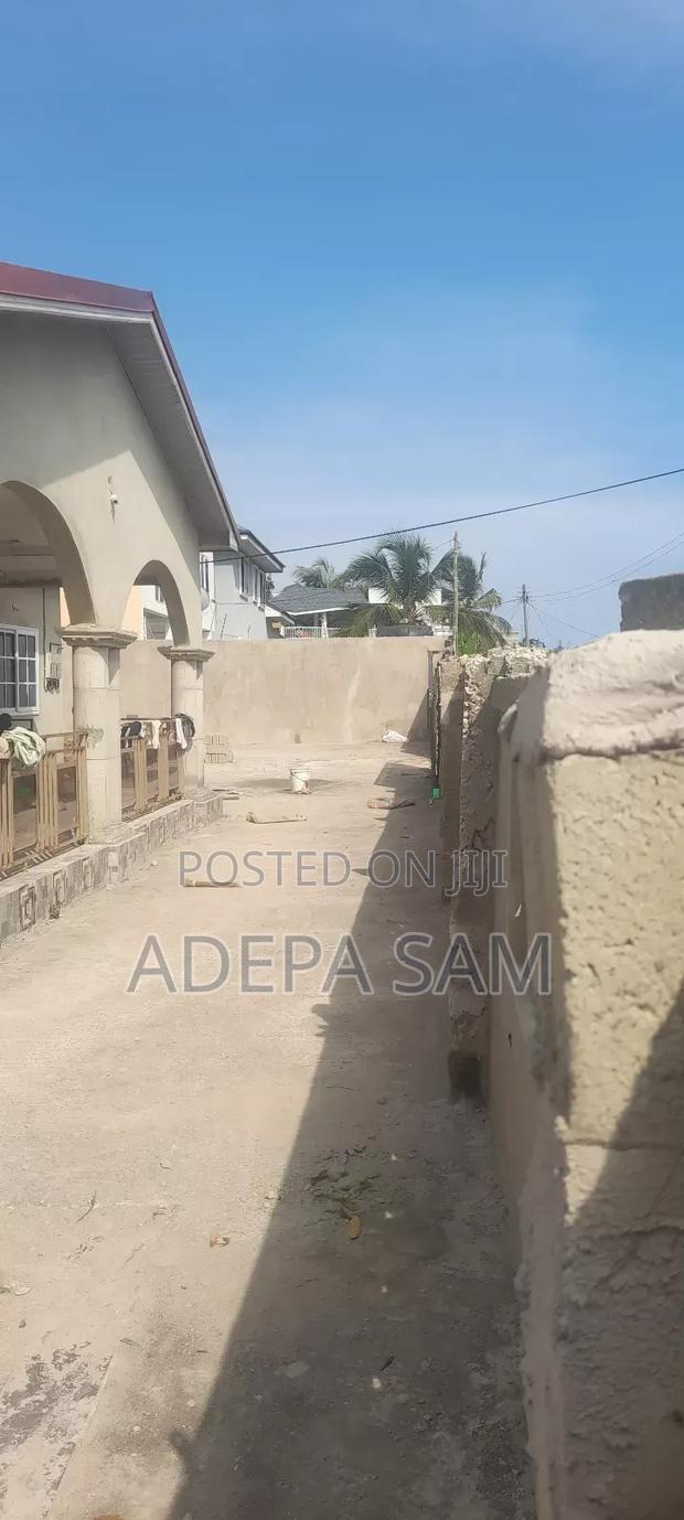 5bdrm House in Adepa Glory Estate, Kasoa for rent · Photo 1