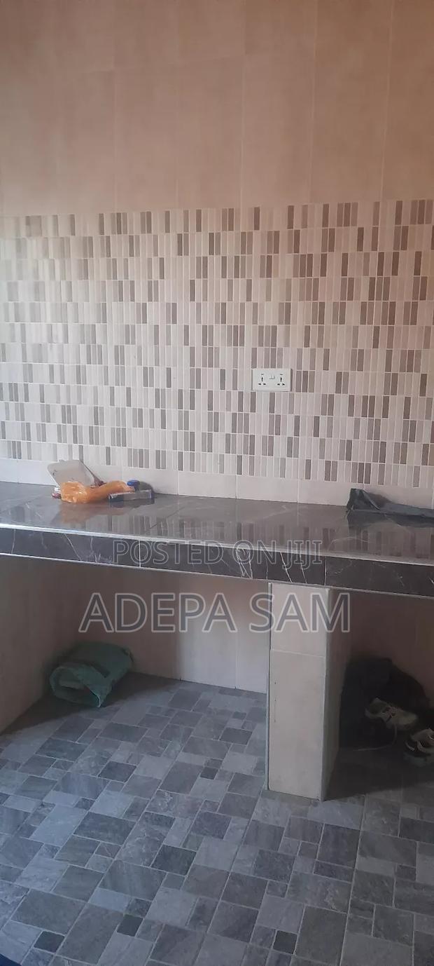 5bdrm House in Adepa Glory Estate, Kasoa for rent · Photo 7