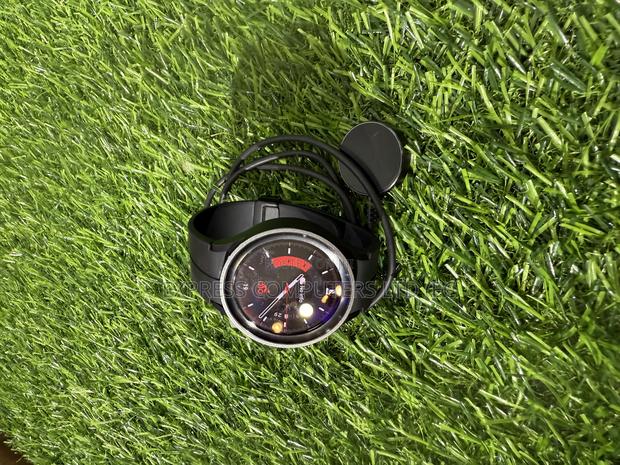 Samsung Galaxy Watch 5 Pro 45mm Smartwatch GPS Heart Rate · Photo 4