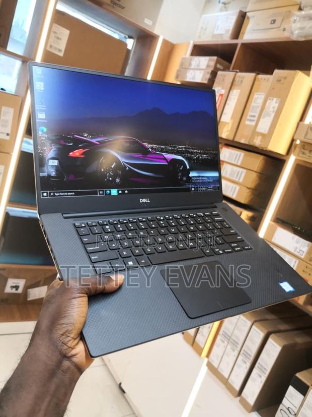 Laptop Dell Precision 5530 16GB Intel Core I7 SSD 512GB · Photo 2