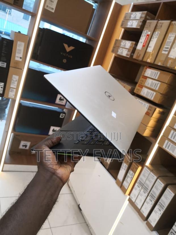 Laptop Dell Precision 5530 16GB Intel Core I7 SSD 512GB · Photo 1