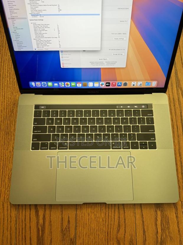 Laptop Apple MacBook Pro 2018 16GB Intel Core i7 SSD 1T · Photo 3