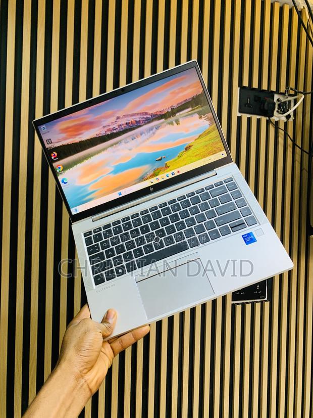 Laptop HP EliteBook 840 G8 16GB Intel Core i7 SSD 512GB · Photo 1