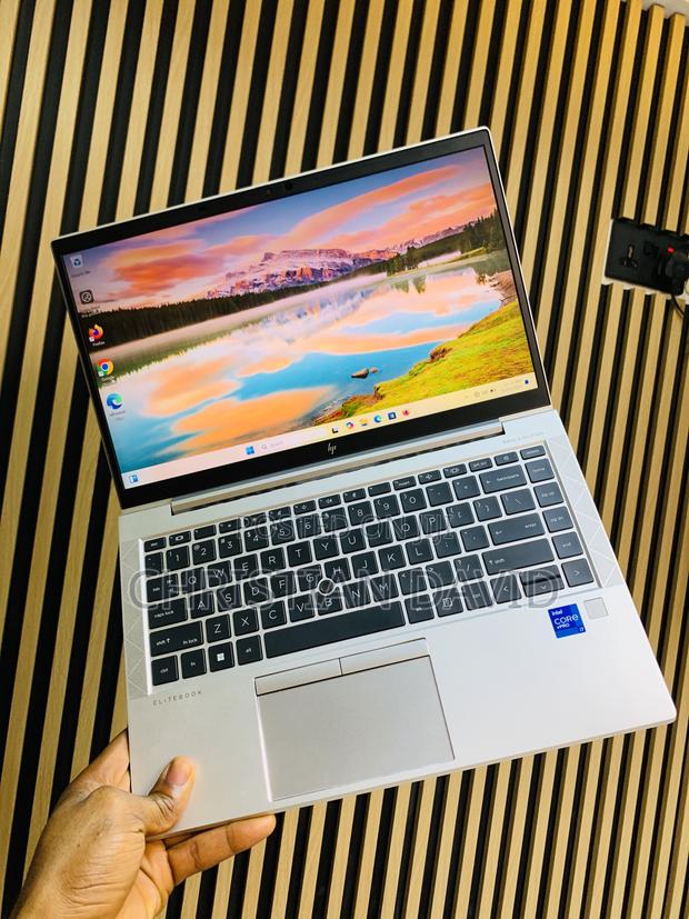 Laptop HP EliteBook 840 G8 16GB Intel Core i7 SSD 512GB · Photo 8