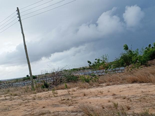 Going About and Beyound to Find a Land, Here to Help · Photo 3