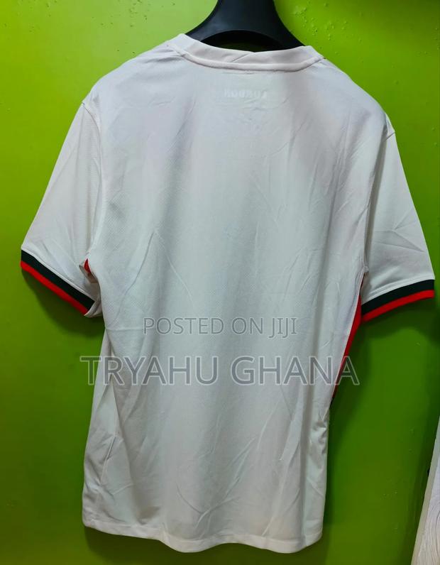 Premium Chelsea Jerseys For Ghana’S Sports Lifestyle · Photo 2