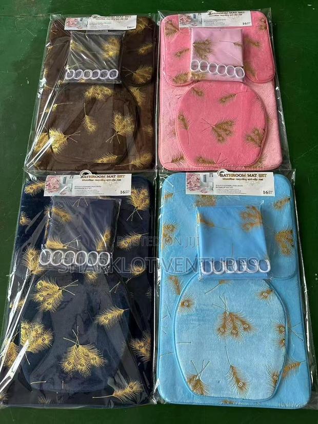 Bathroom Mat Set · Photo 2