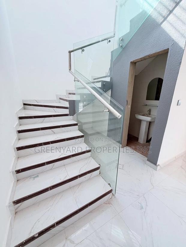4bdrm House in Sakumono, Spintex for sale · Photo 5