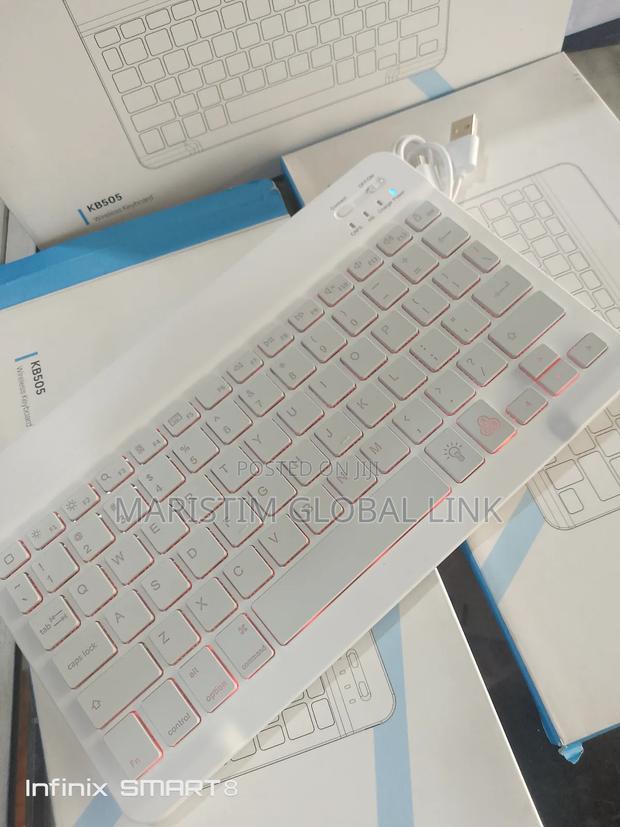 RGB Bluetooth Keyboard (Chargeable) · Photo 6