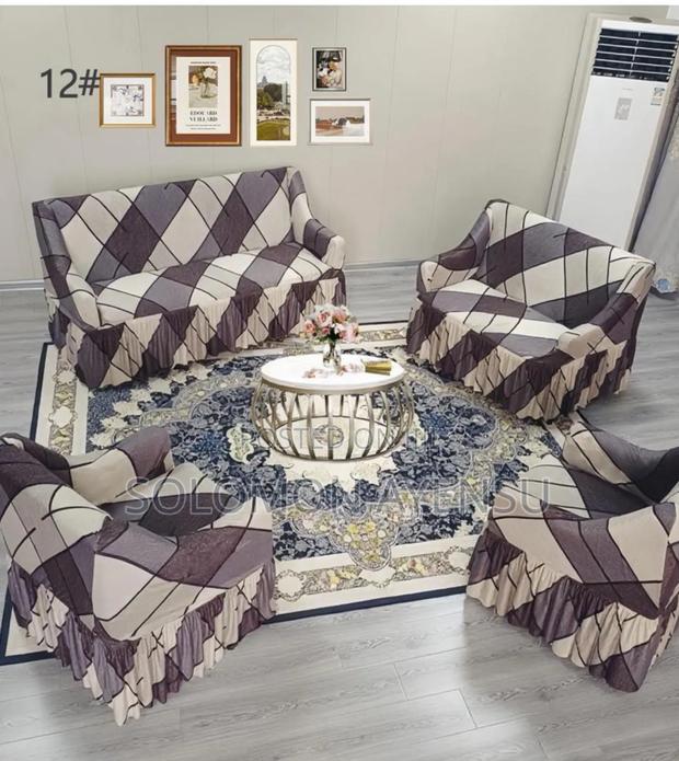 Quality New Jacquard Sofa Covers Available In Different Colours · Photo 1