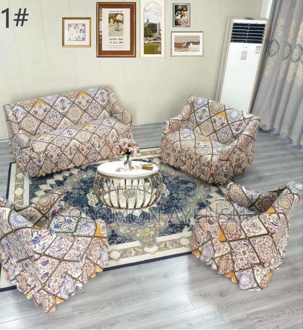 Quality New Jacquard Sofa Covers Available In Different Colours · Photo 3