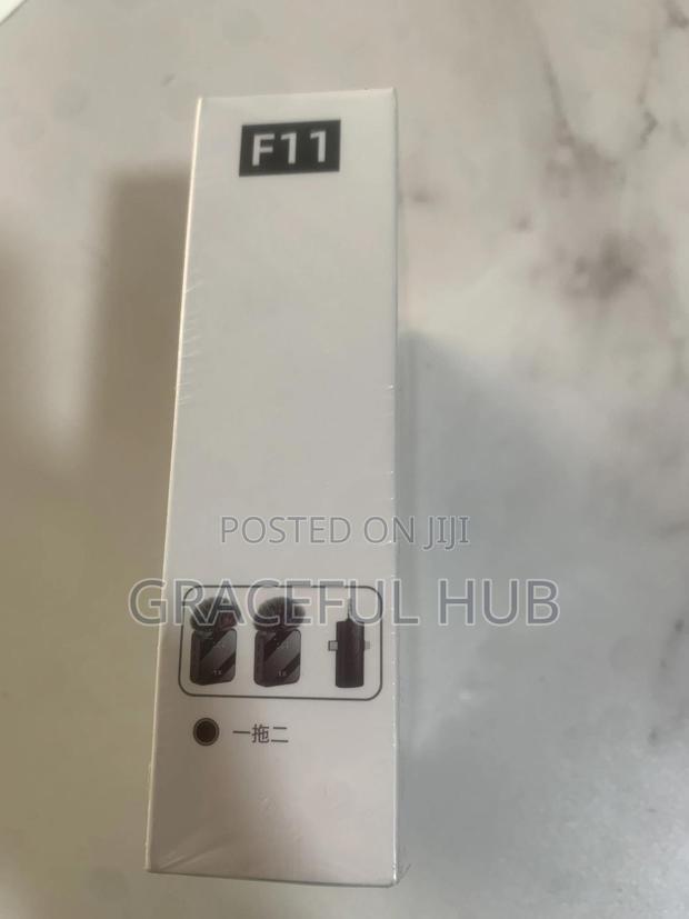 F11-2 Wireless Microphone · Photo 4