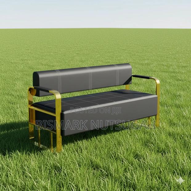Salon Barbering Waiting Chair · Photo 3