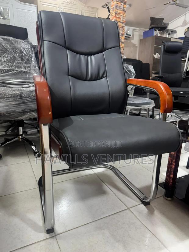Backrest Office Chair · Photo 1