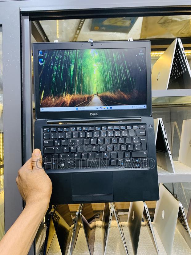 Laptop Dell Latitude 7290 16GB Intel Core i7 SSD 256GB · Photo 1