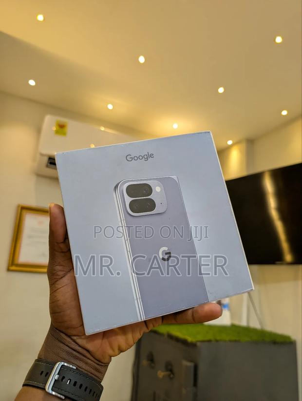 New Google Pixel 10 Pro Fold 256 GB Gray · Photo 3
