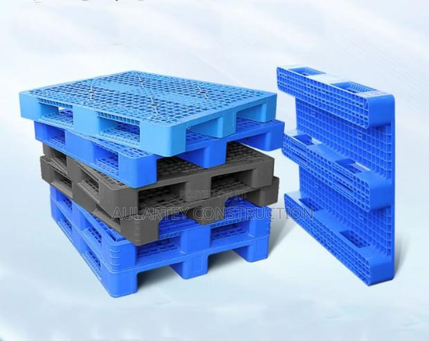 Pallets for Shops and Warehouse · Photo 1