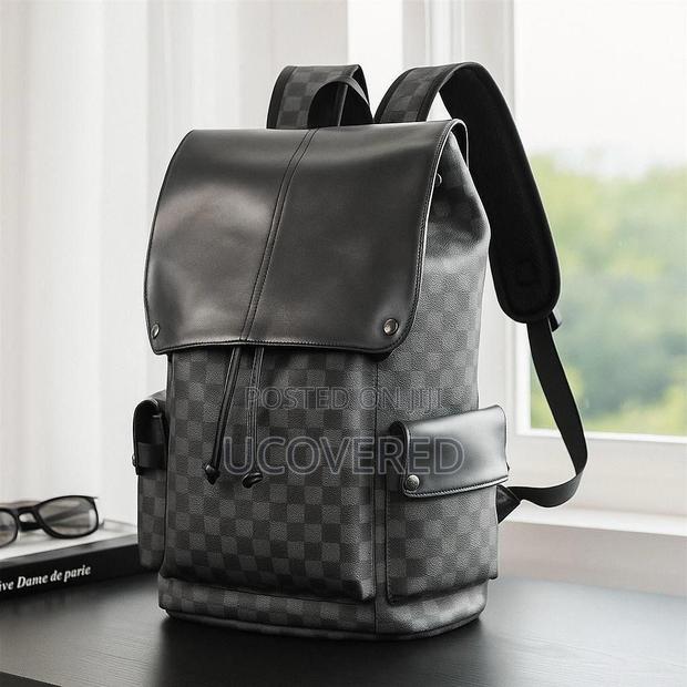 High Quality Vintage Leather Backpacks · Photo 4