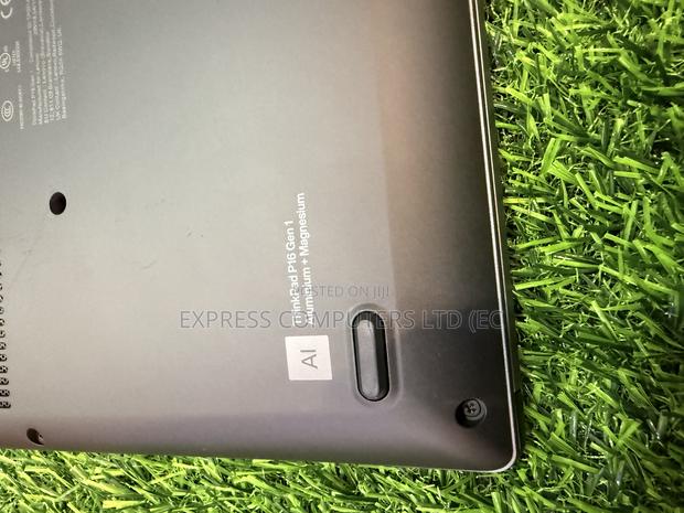 Laptop Lenovo Thinkpad P15s 32GB Intel Core I9 SSHD (Hybrid) 1T · Photo 3