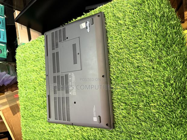 Laptop Lenovo Thinkpad P15s 32GB Intel Core I9 SSHD (Hybrid) 1T · Photo 6