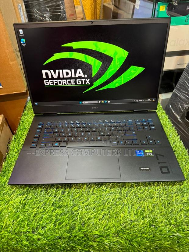 Laptop HP Omen 17 32GB Intel Core I7 SSHD (Hybrid) 1T · Photo 3