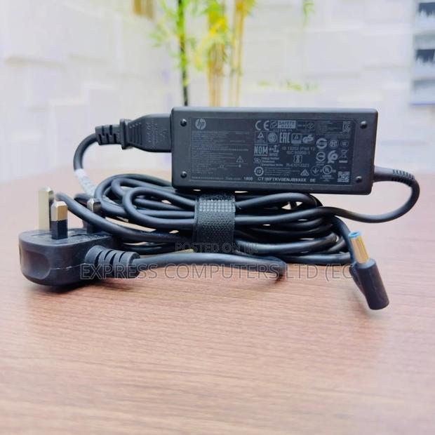 Hp 65w 19.5v Blue Mouth Pin Laptop Charger - Uk Plug · Photo 3
