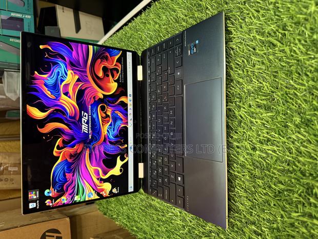 Laptop HP Spectra 13 16GB Intel Core I7 SSD 512GB · Photo 4