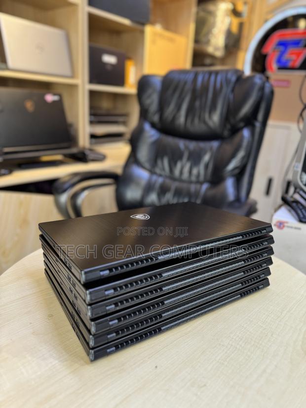 Laptop MSI 16GB Intel Core i5 SSD 256GB · Photo 3