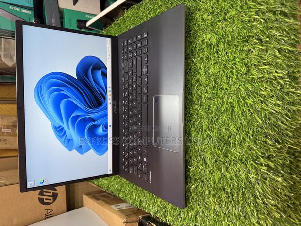 Laptop Asus VivoBook 15 X505BA 8GB Intel Core I3 SSD 256GB · Photo 5