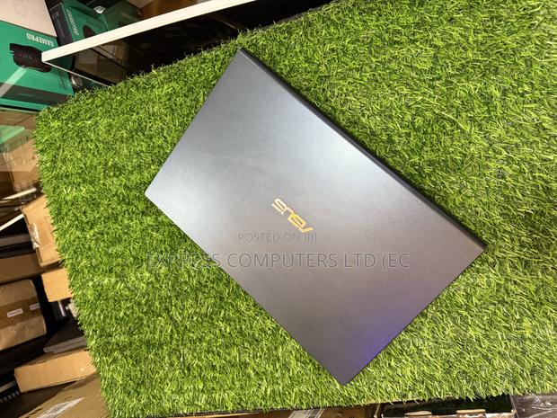 Laptop Asus VivoBook 15 X505BA 8GB Intel Core I3 SSD 256GB · Photo 4