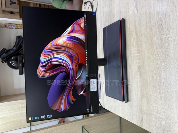 Desktop Computer Lenovo ThinkCentre M700 24GB Intel Core I5 HDD+SSD 1T · Photo 1