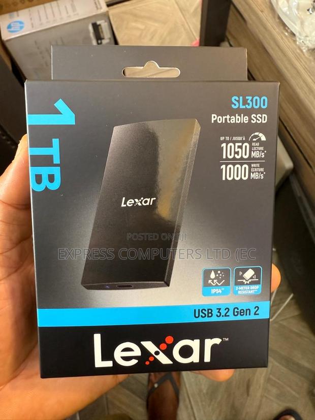 Lexar Si300 Portable SSD Up to 1050mb/S Read and 1000mb/ Write From Uk · Photo 2