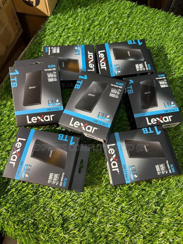 Lexar Si300 Portable SSD Up to 1050mb/S Read and 1000mb/ Write From Uk · Photo 1