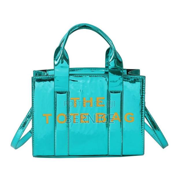 Classoc Tote Bag · Photo 3