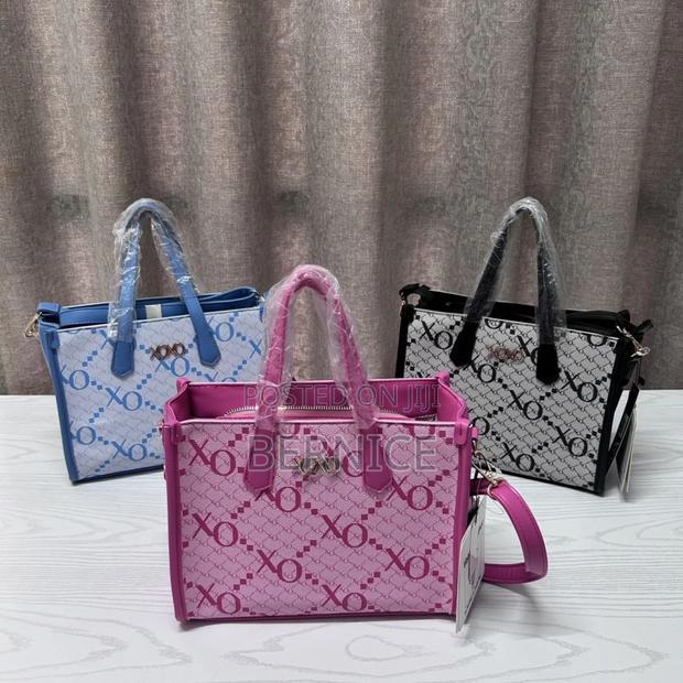 Trendy Ladies Bag · Photo 2