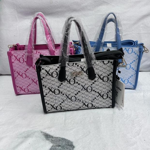 Trendy Ladies Bag · Photo 7