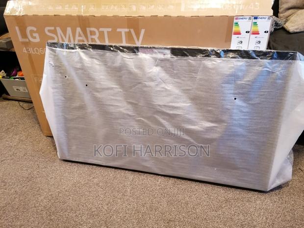 LG 43 Inch 43lq60 Smart FHD TV (Cracked Screen) · Photo 2