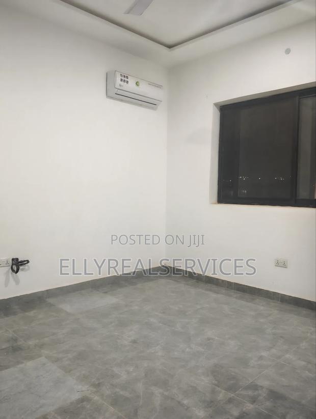 2bdrm Apartment in Ellyrealservices, Adenta for rent · Photo 8