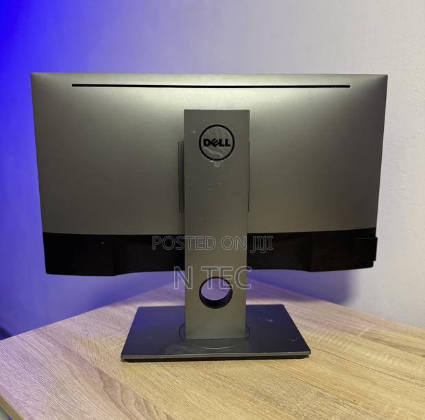 27 Inches Dell Quad Hd Edgeless Monitor 2560x 1440 · Photo 4