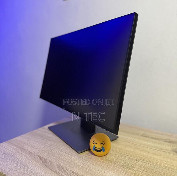 27 Inches Dell Quad Hd Edgeless Monitor 2560x 1440 · Photo 1