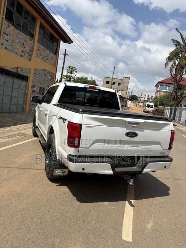 Ford F-150 2019 White · Photo 5